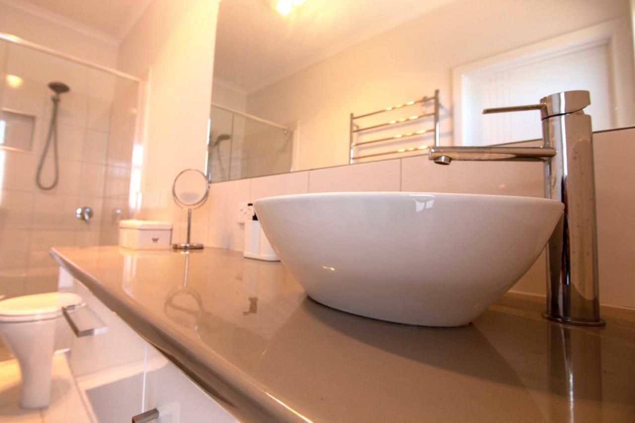 Coorong Island Retreat - Farm Stay At Pet Friendly Property Meningie Екстериор снимка
