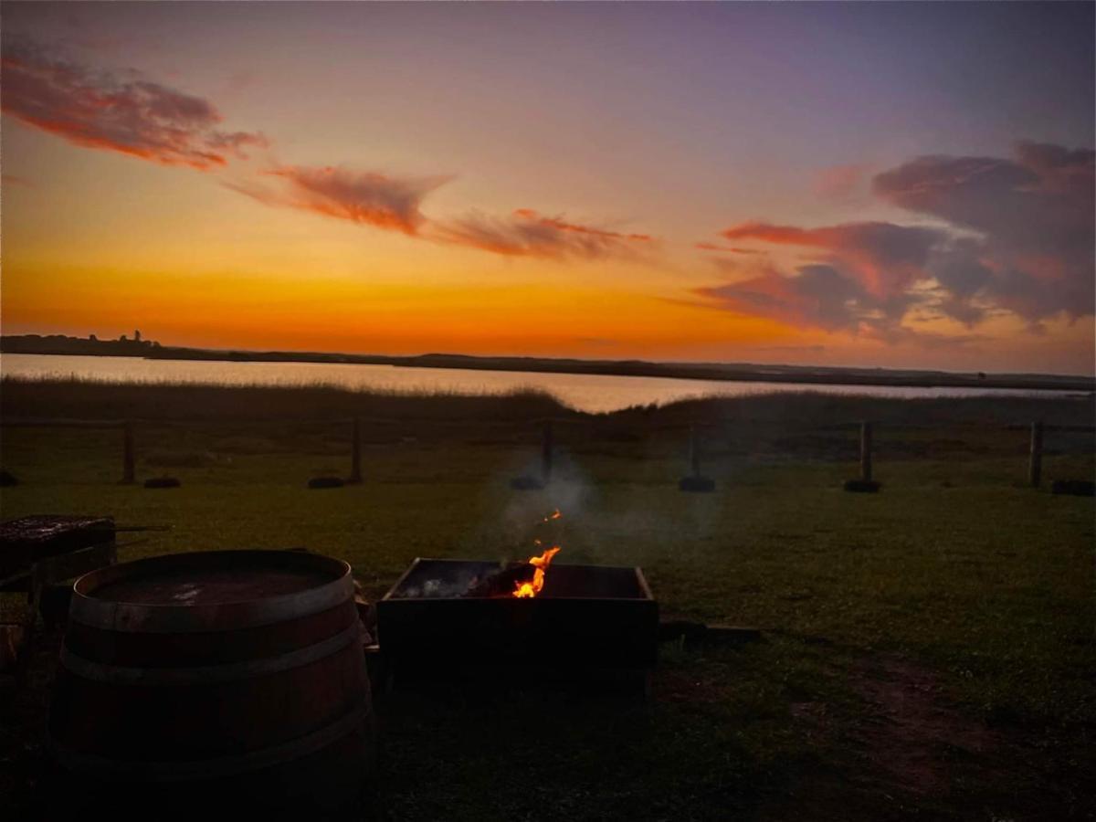 Coorong Island Retreat - Farm Stay At Pet Friendly Property Meningie Екстериор снимка